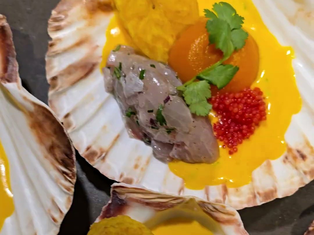Pièce crue dressée en bouchée pour un cocktail